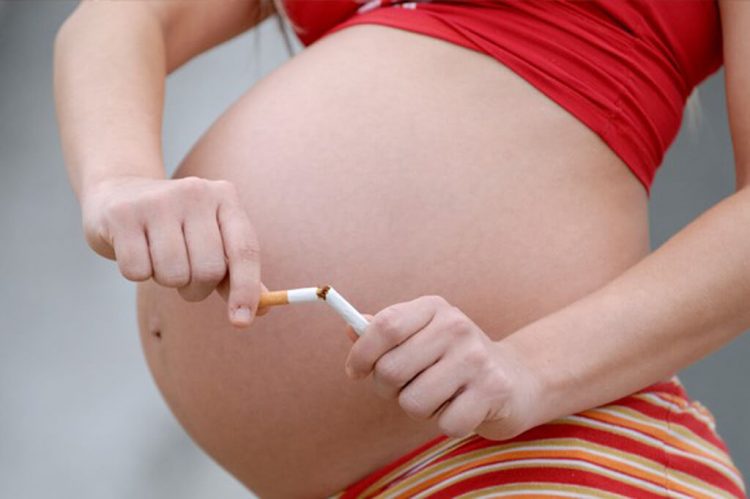 Hút thuốc ảnh hưởng đến thai nhi