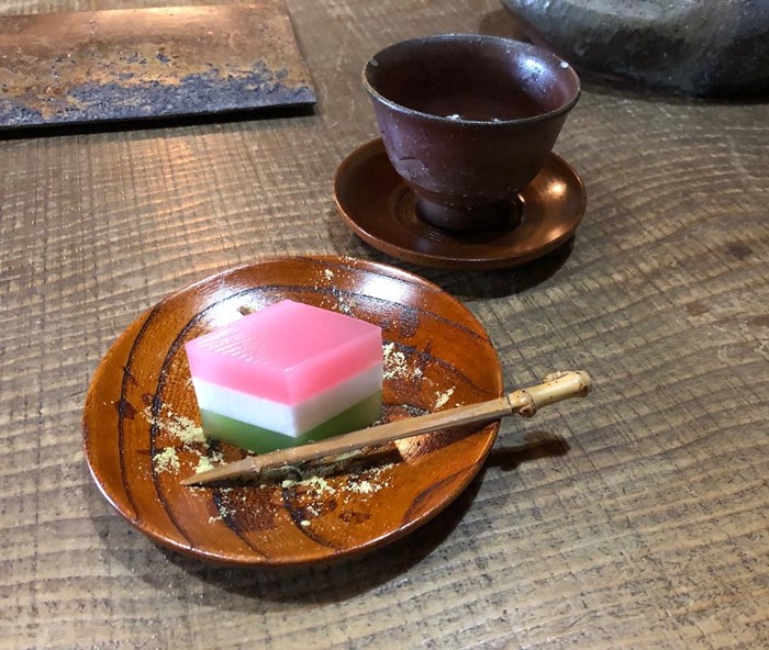 Món bánh xếp tầng truyền thống của Nhật Bản 
