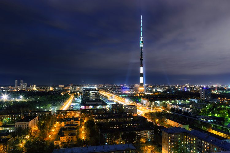 Tháp Ostankino như một biểu tượng cho sự vươn lên của nước Nga